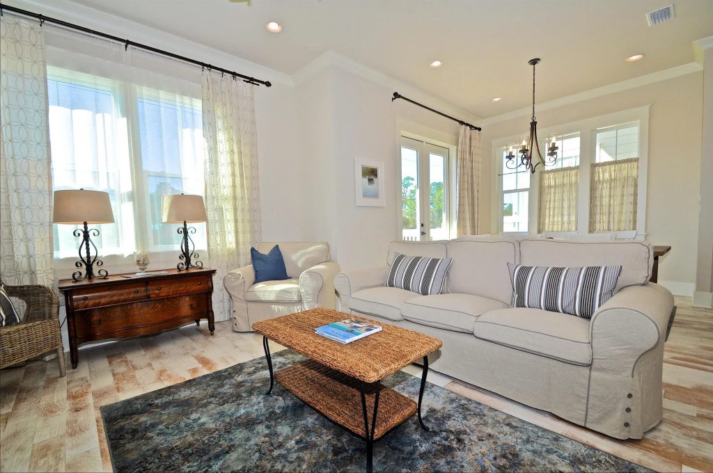 Villa By The Sea 3 Bedroom Condo By Coastal Dreamin
