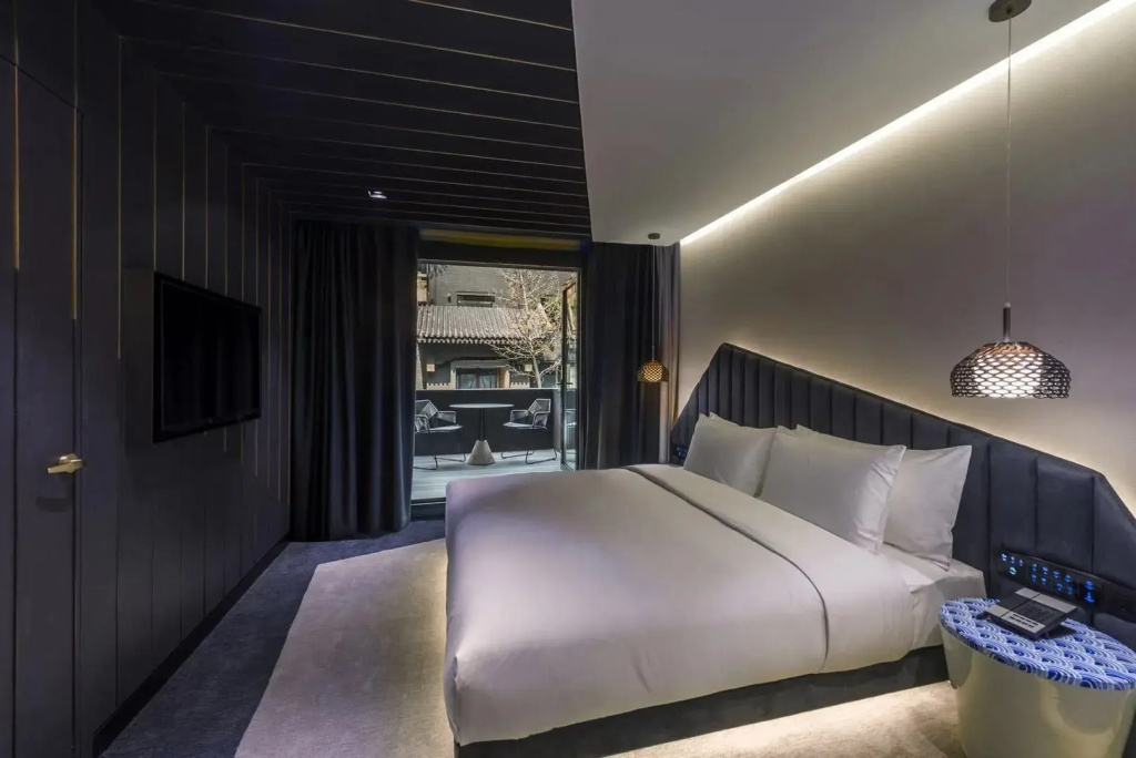 Standard room with balcony