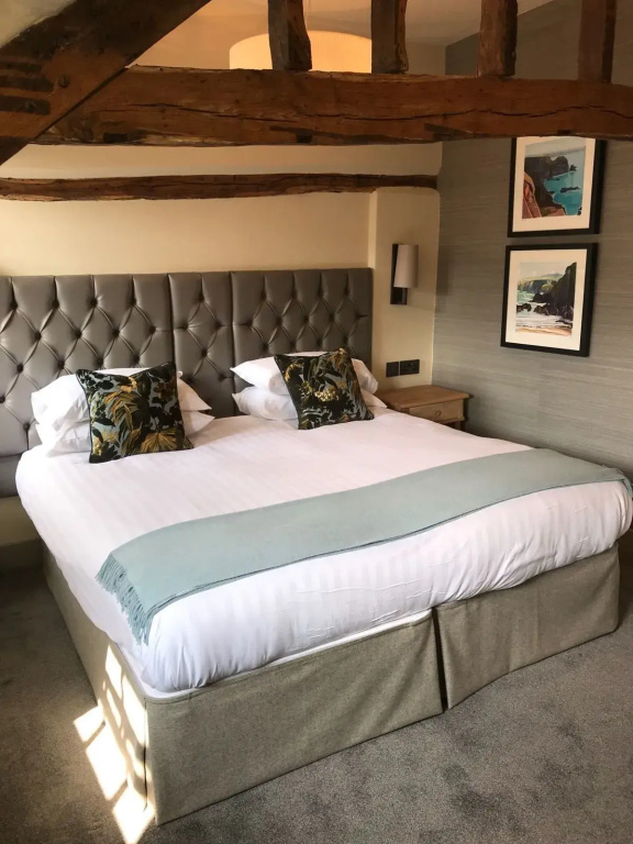 Royal Ship Hotel - Chambres