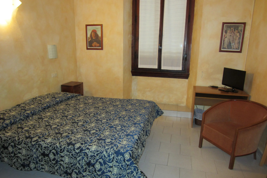 Standard Double room (full double bed)