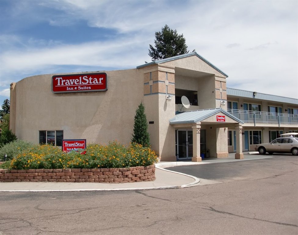 TravelStar Inn & Suites image