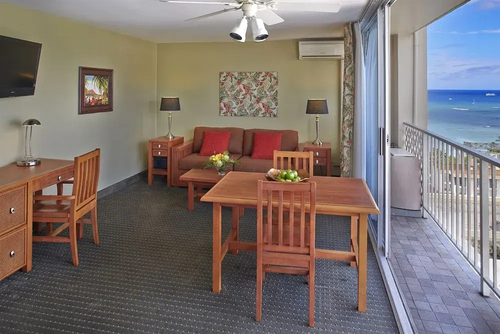 Pacific Monarch Hotel - Chambres