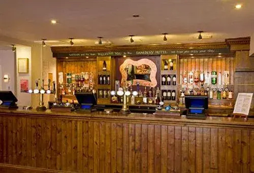 Food & Beverage