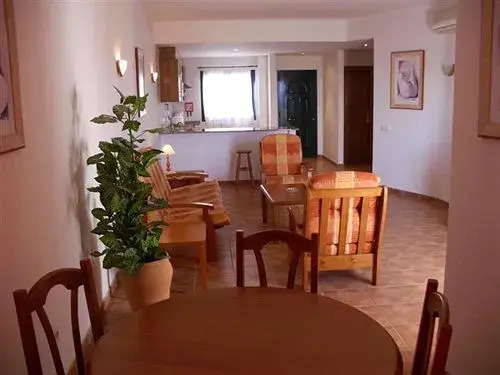 gallery_image_hidden_8