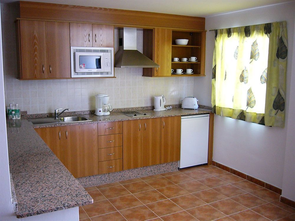 gallery_image_hidden_15