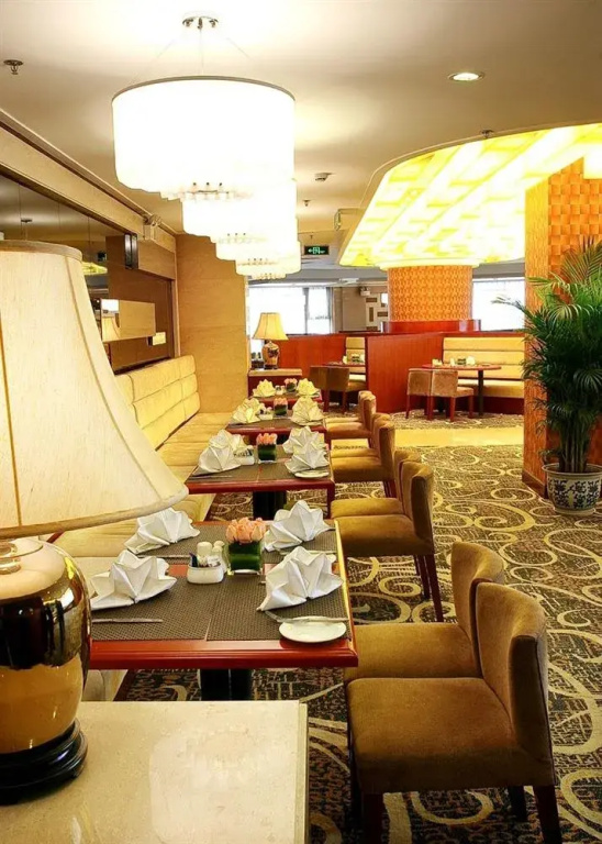 Food & Beverage
