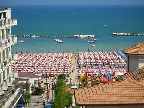 Beach & Waterfront