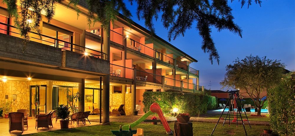 Residence Spiaggia d'Oro Desenzano del Garda image