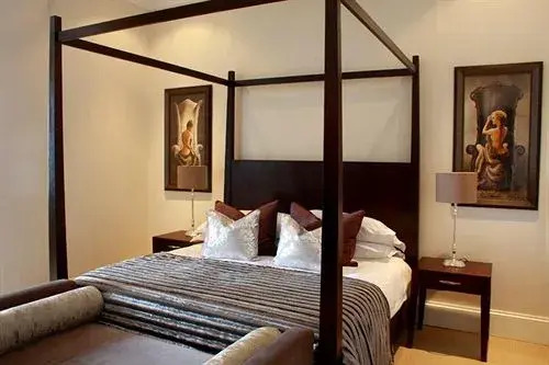 The Quarters Hotel by null