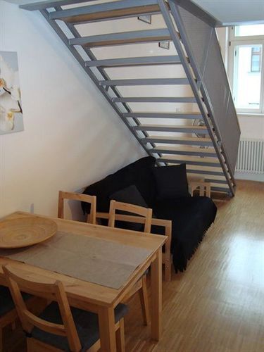 gallery_image_hidden_70