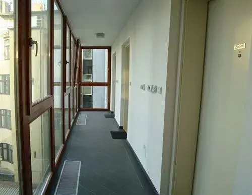 gallery_image_hidden_69