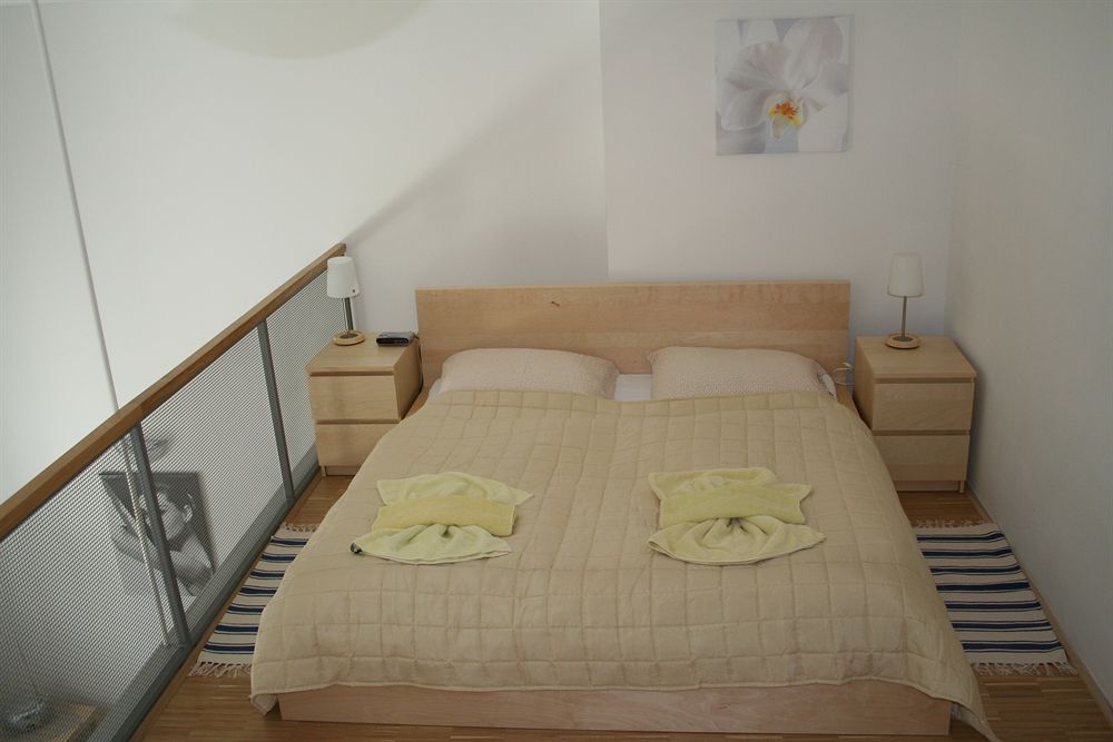 gallery_image_hidden_57