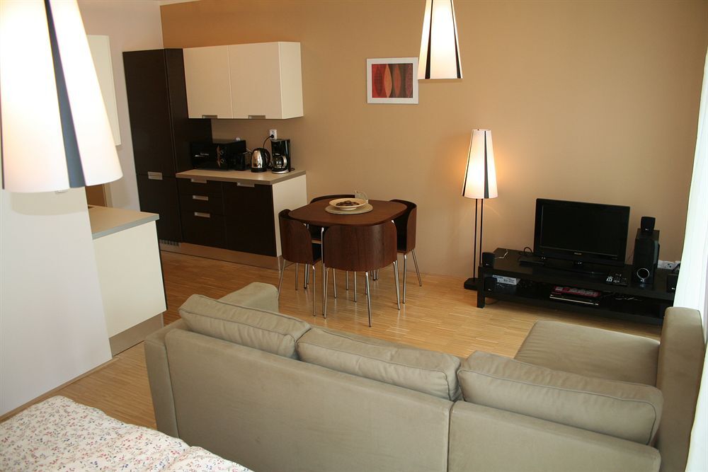 gallery_image_hidden_56