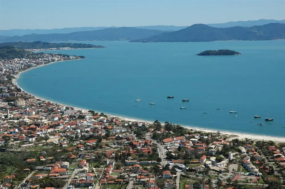 Beach & Waterfront