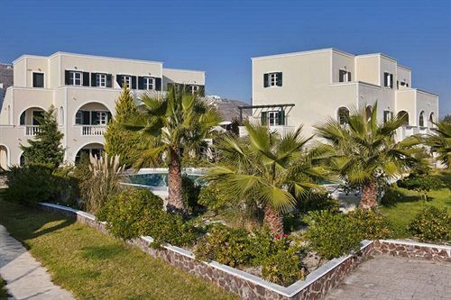 Anabel Studios and Apartments