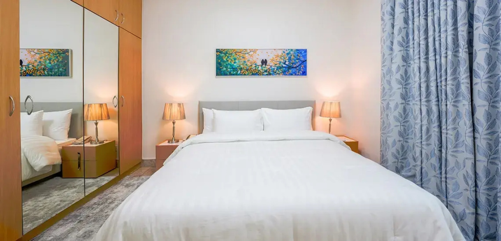 Club Double Suite (full double bed)