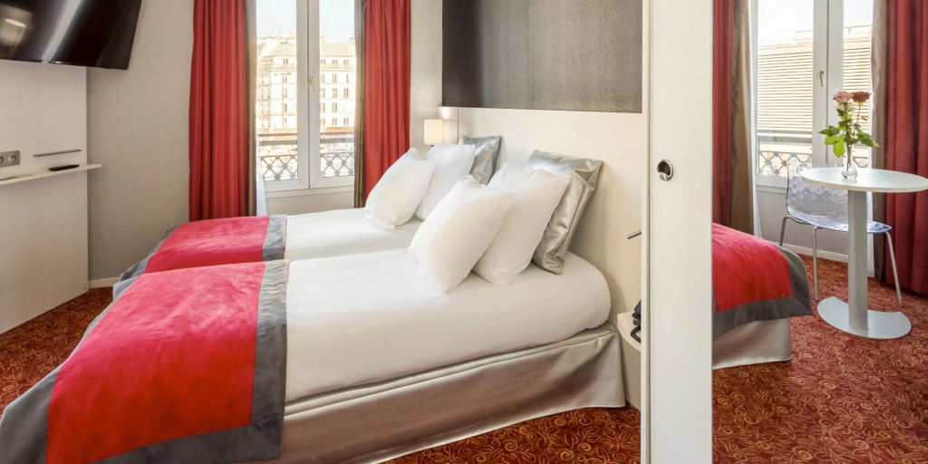 Double room (twin beds)