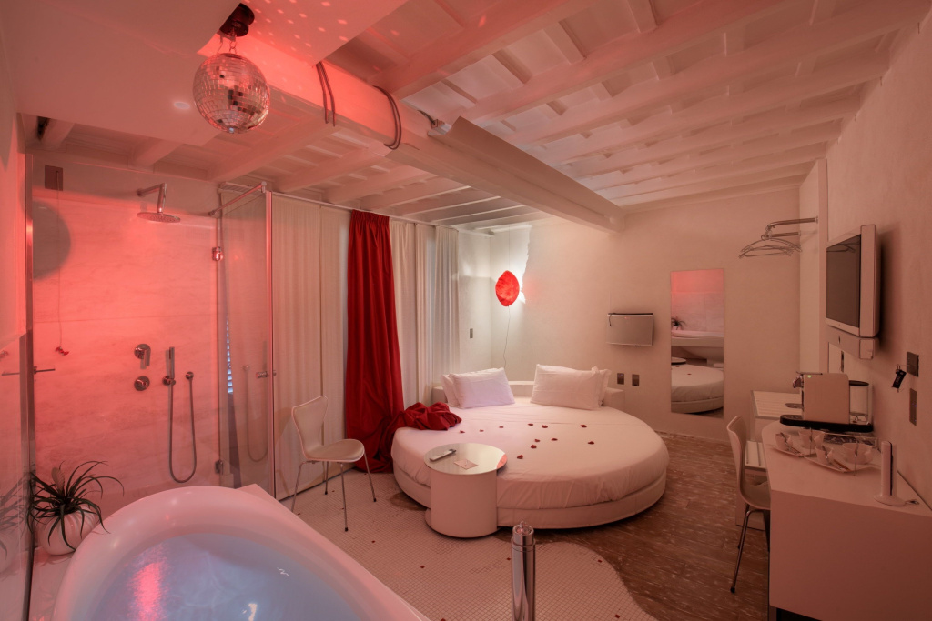 Suite Sistina For Brave Lovers - Chambres