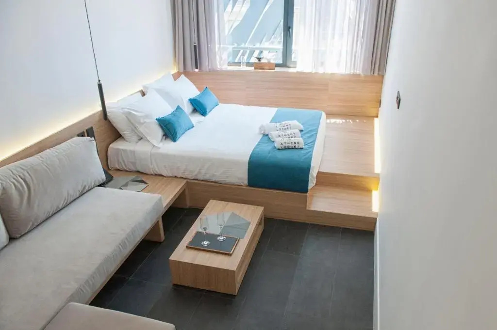 Superior Double room with city view (full double bed)