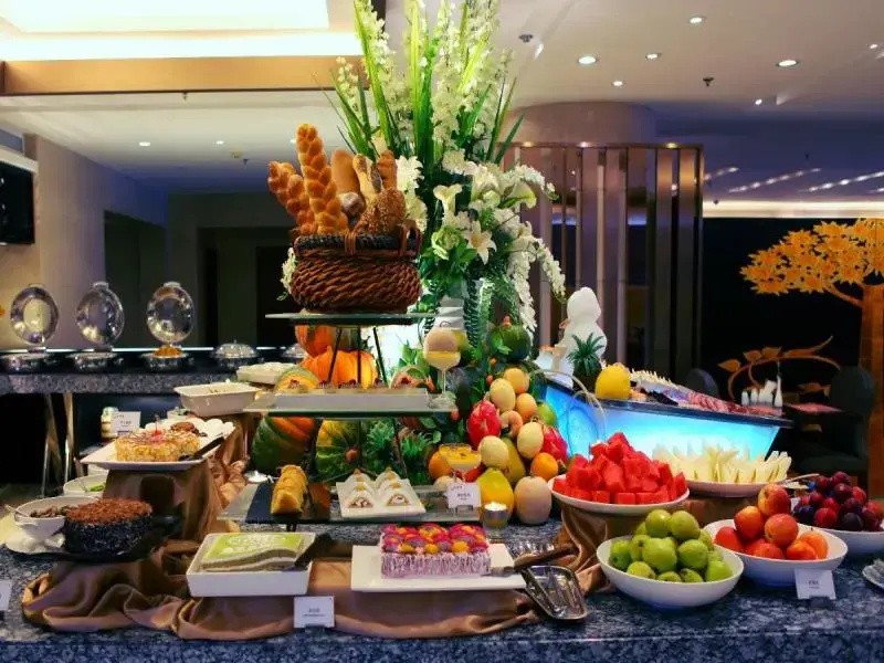 Food & Beverage