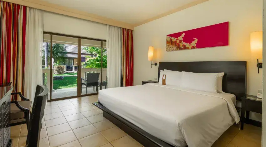 Deluxe Double room with garden view (full double bed)