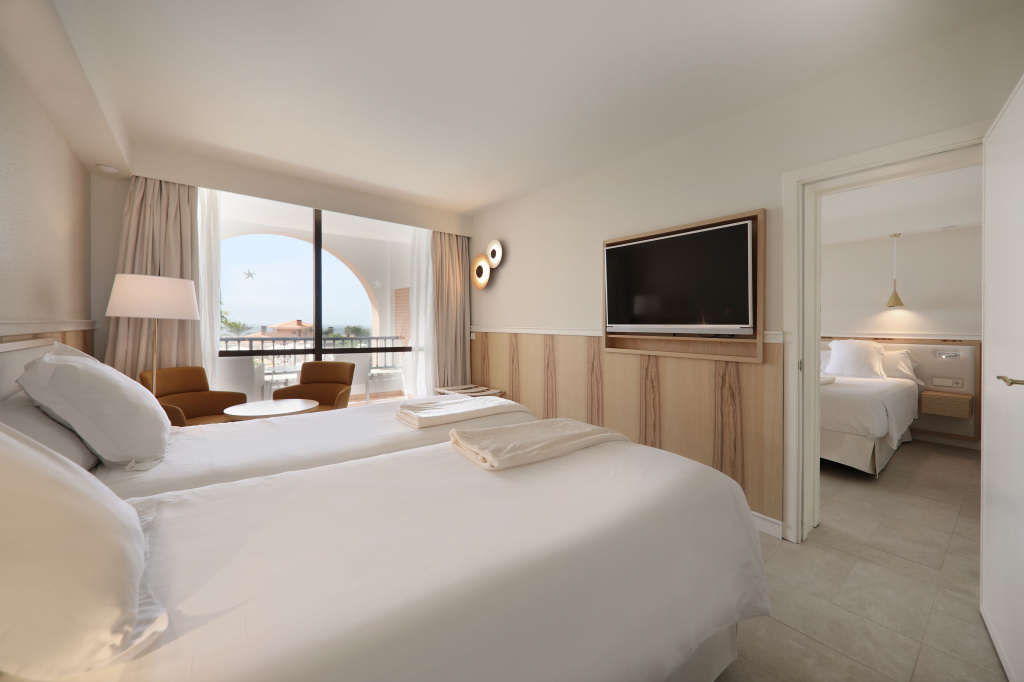 Shared Terrace Double room (twin beds)