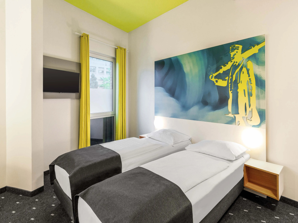 Accessible Double room (twin beds)