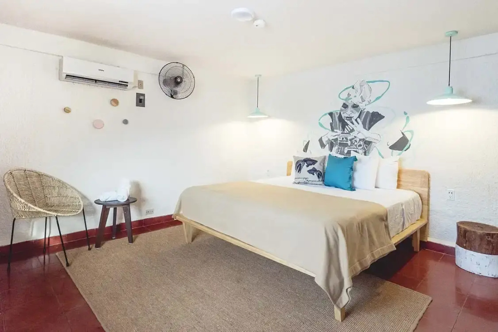 Double Suite (full double bed)
