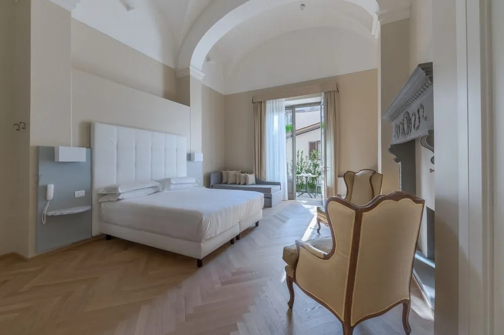 Superior Double room with garden view (full double bed)