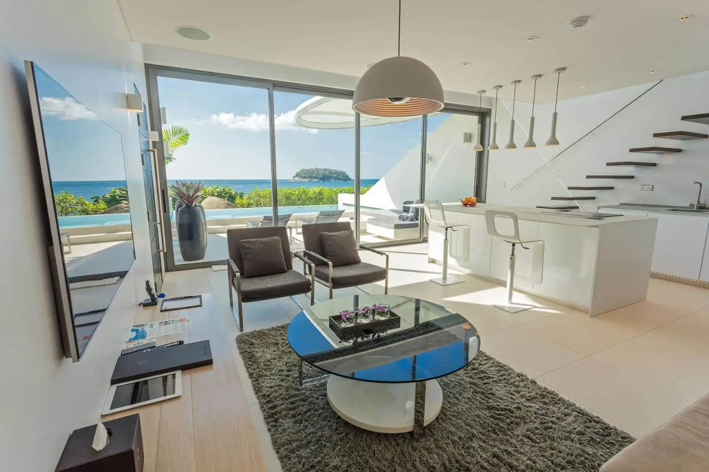 1 Bedroom Ocean Pool Loft