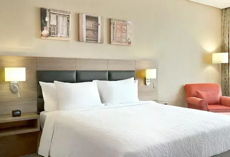 Hilton Garden Inn Tabuk - Chambres