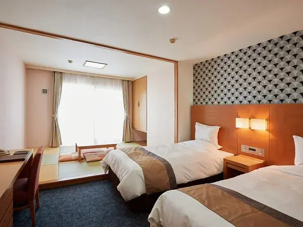 1–2 Floor Japanese-Western Double room (twin beds)