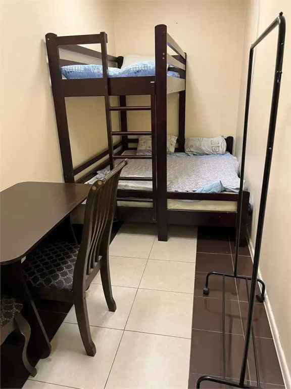 Economy Triple room