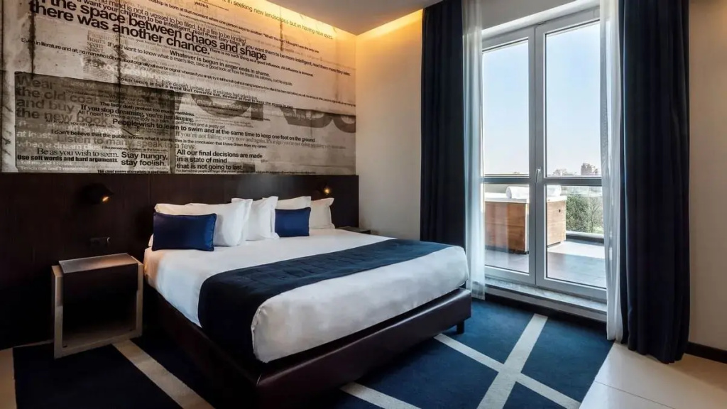 Skyline Executive Double room (full double bed)