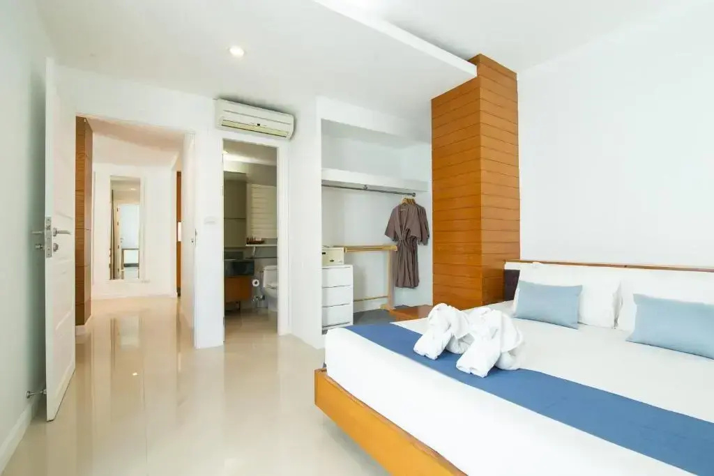 Royal Beach View Suites — фото