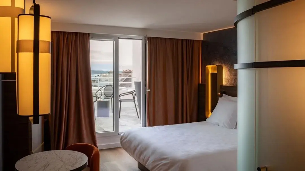 Prestige Double room with sea view (full double bed)