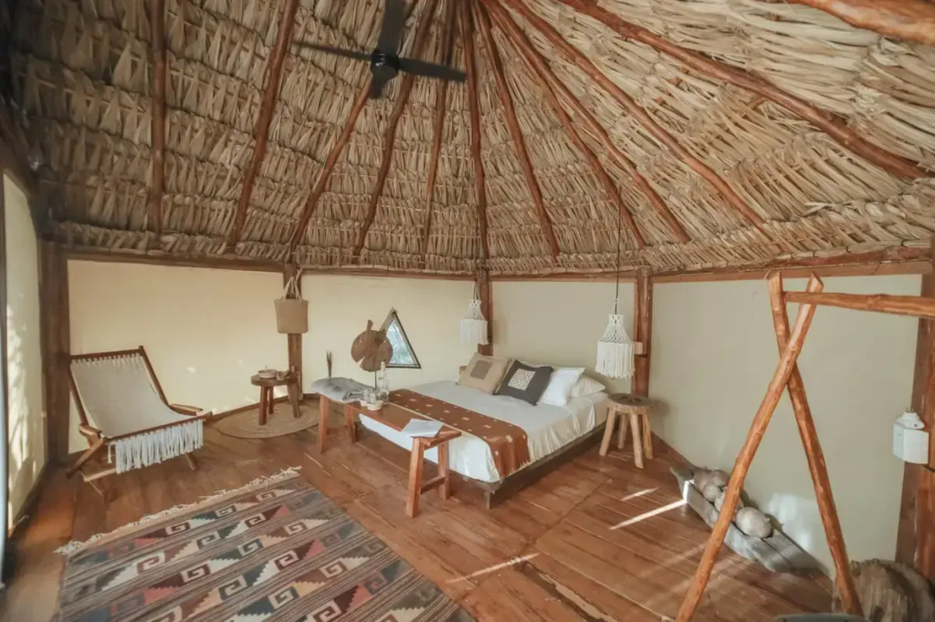 Mayan Lodge