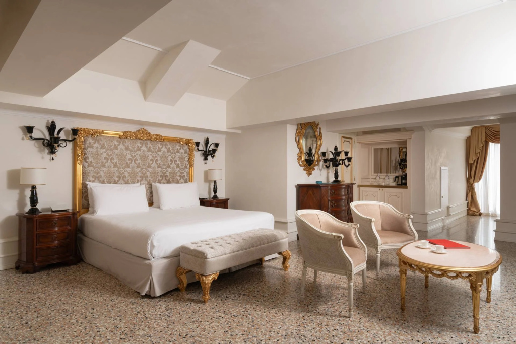 Panoramic Terrace Double Junior Suite (full double bed)
