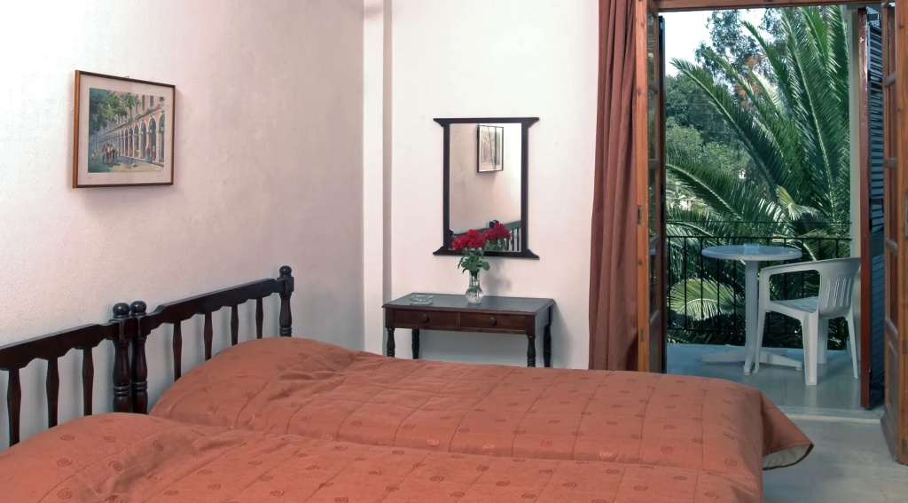 Standard Double room twin beds