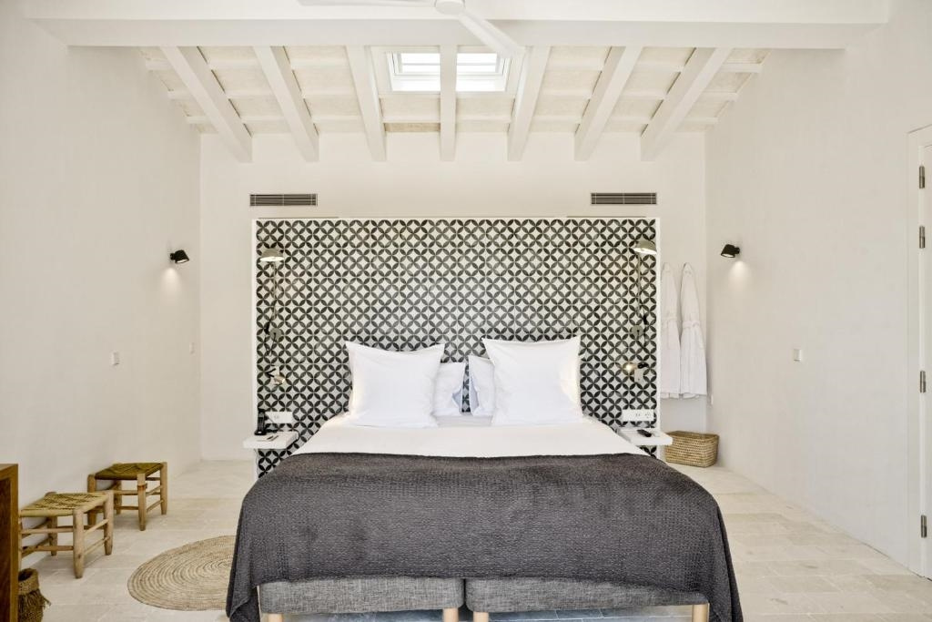 Santa Ponsa Deluxe Double room (full double bed)