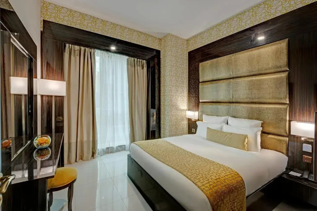 2 Bedrooms Suite with balcony