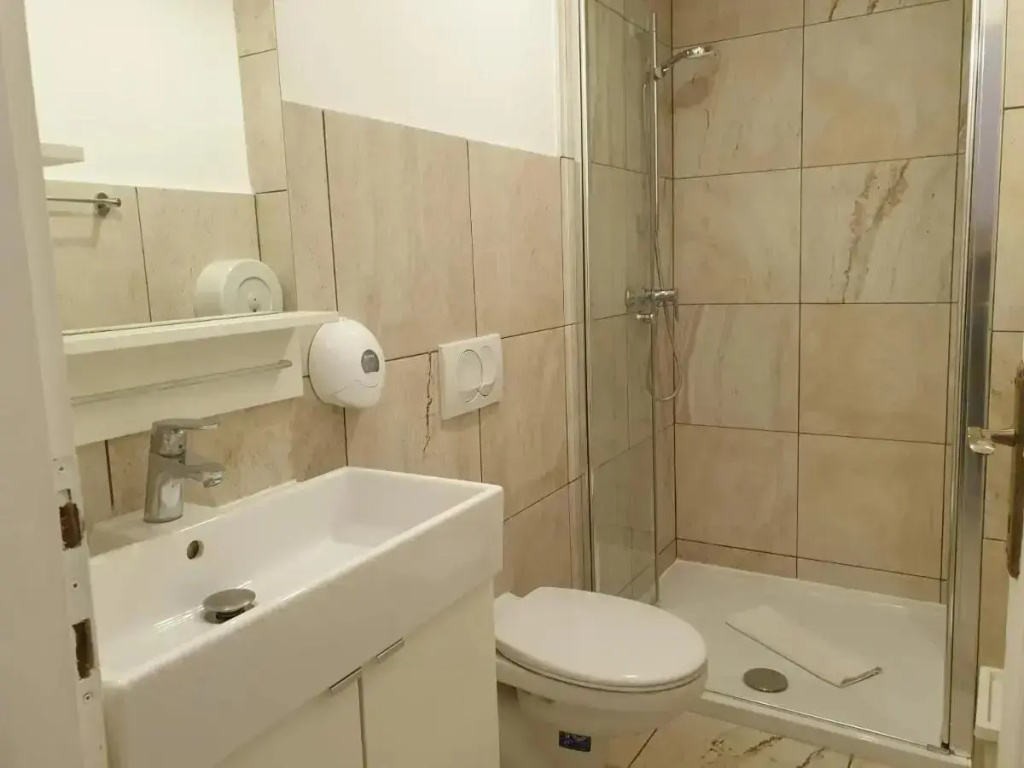 Amber Gardenview Studios - Chambres