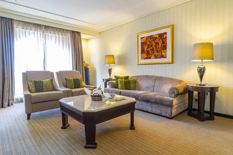 Seri Pacific Hotel Kuala Lumpur - Tap to explore photos