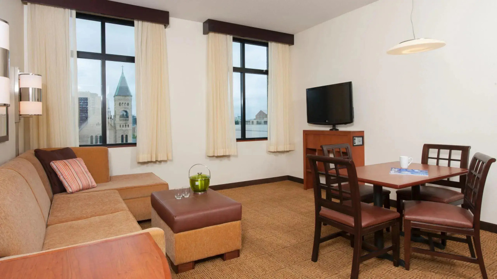 Hyatt Place Des Moines/Downtown - Chambres