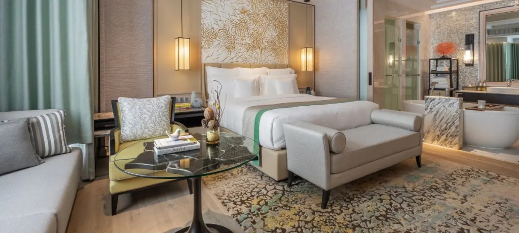 2 Bedrooms Villa Club Lounge Access