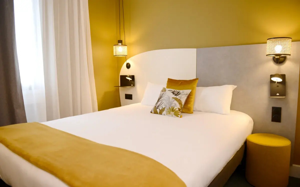 Standard Double room (full double bed)