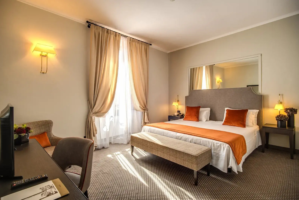 Superior Double room (full double bed)