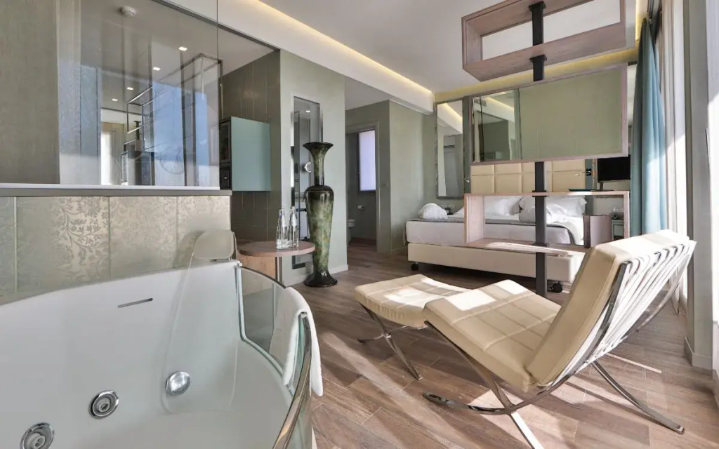 Двухместный полулюкс Wellness Resort двуспальная кровать в Hotel Ville sull'Arno