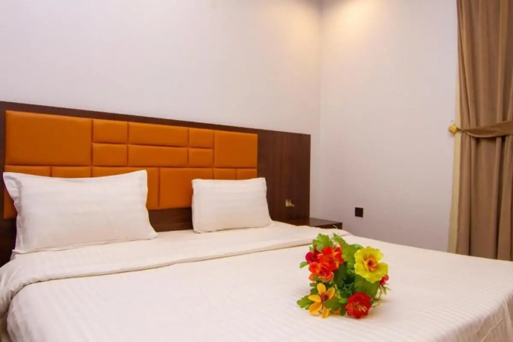 Double Junior Suite (full double bed)