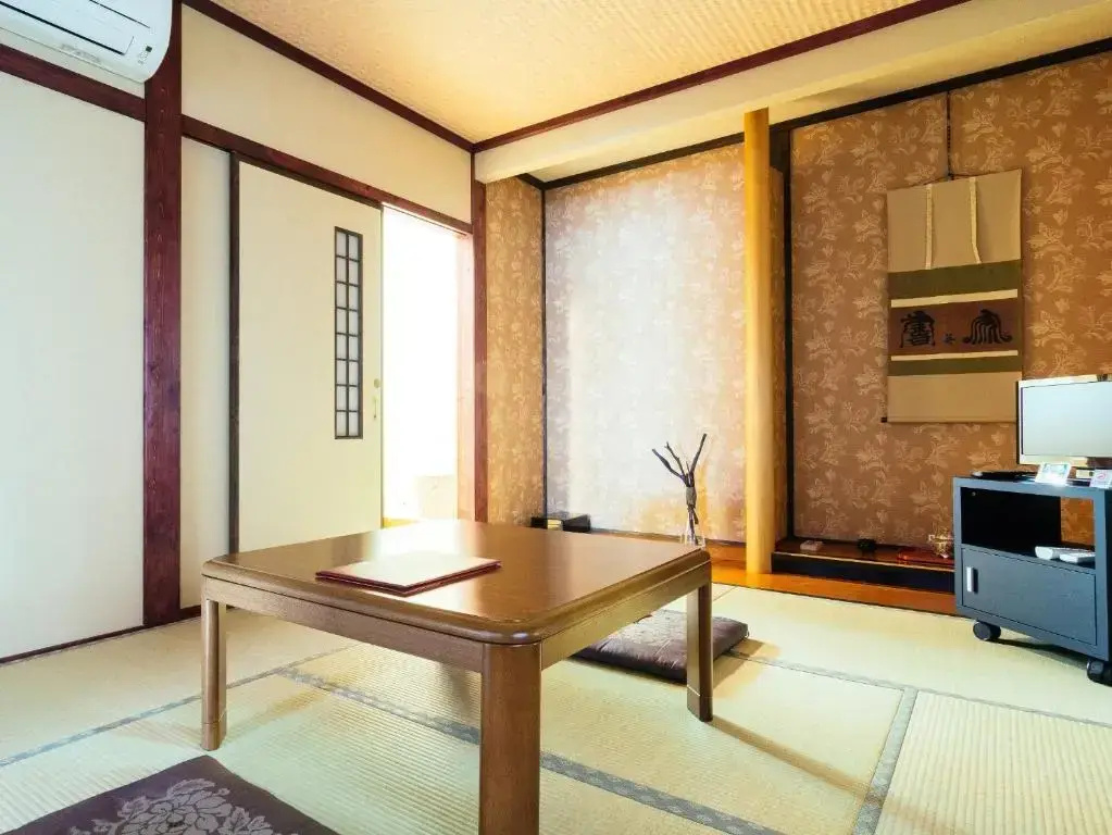 Japanese-Style Superior (No Window) room